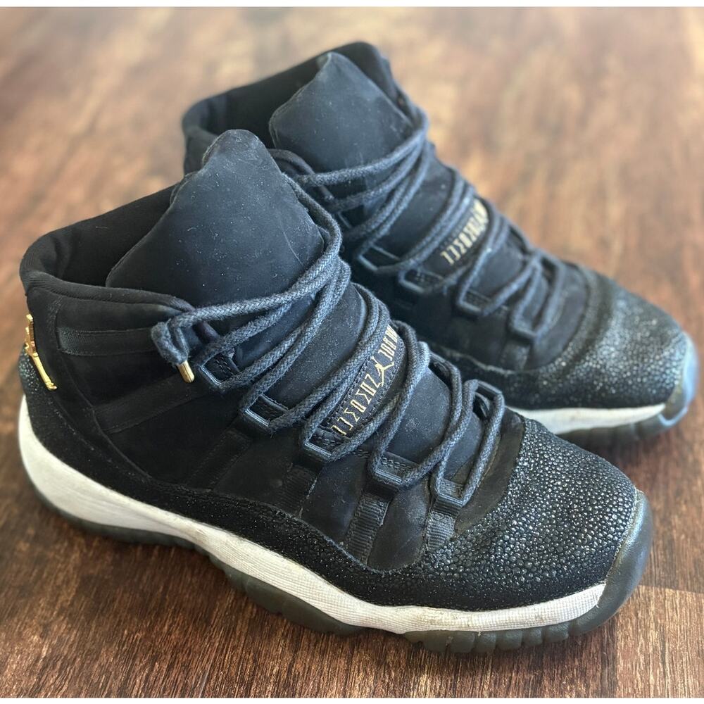 Air Jordan 11 Retro Premium GS Heiress Black Stingray Sneakers SZ 6Y 852625-030